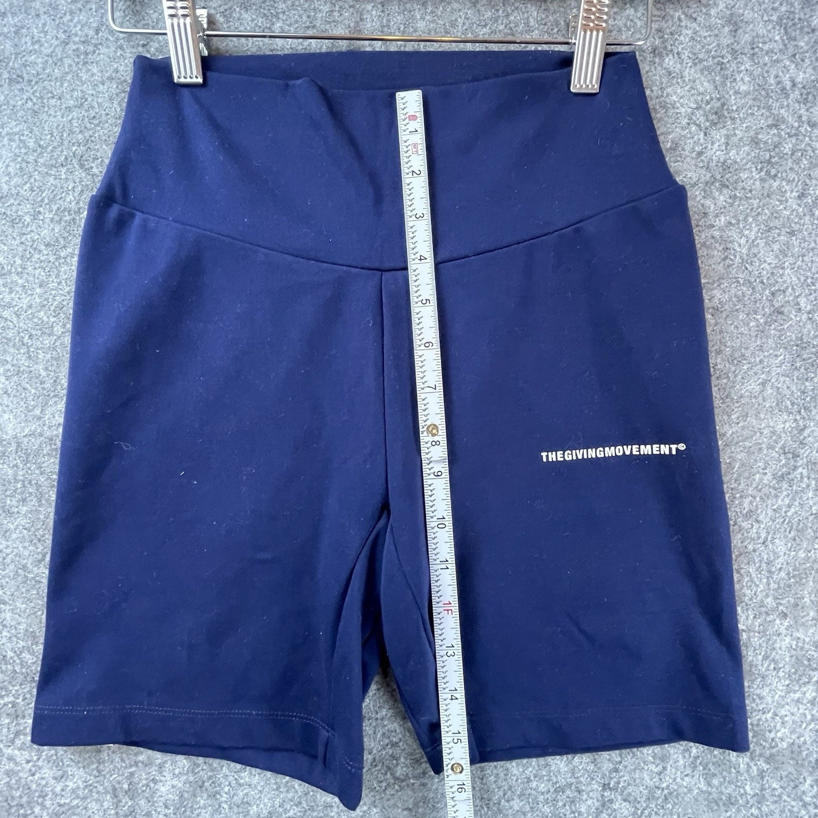 The Giving Movement Workout Set Womens Medium S30 Sports Bra Shorts Recycled Eco — image 7 of 8